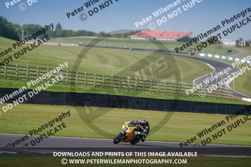 donington no limits trackday;donington park photographs;donington trackday photographs;no limits trackdays;peter wileman photography;trackday digital images;trackday photos
